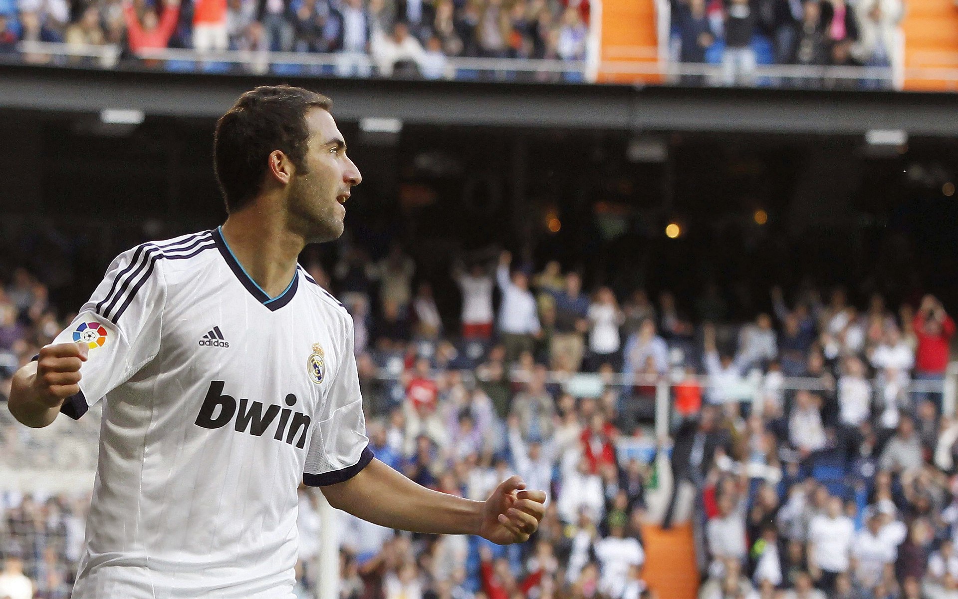 赛道与球场,当F1年度争冠焦点战遇上勇士强压老鹰